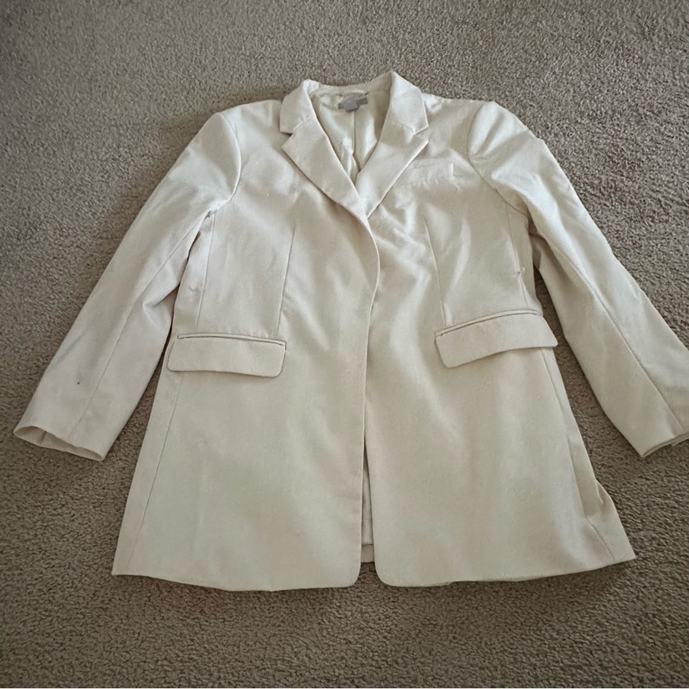 H&M Cream Blazzes Jaket Size:M.